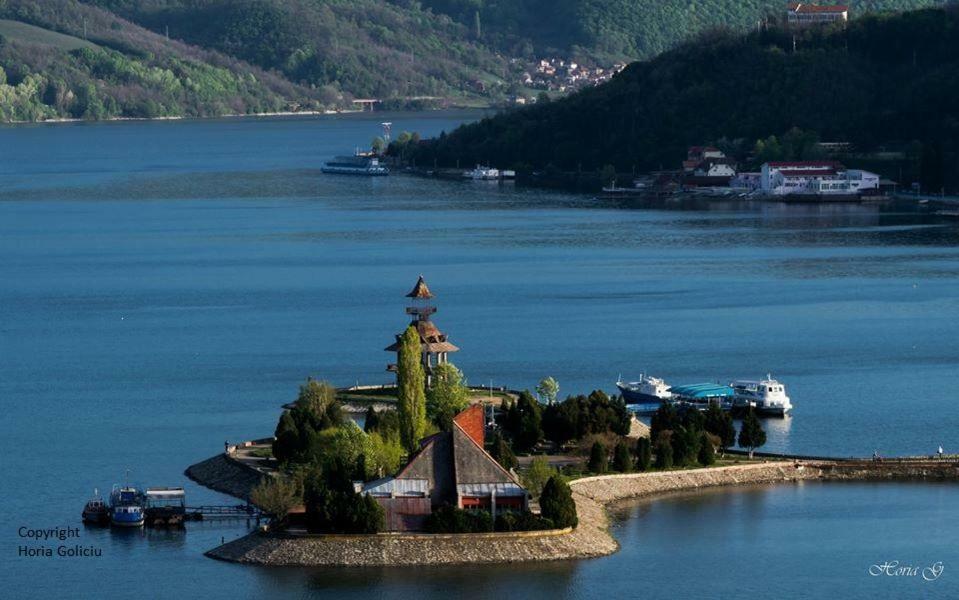 Apartmán Adrya Orşova Exteriér fotografie