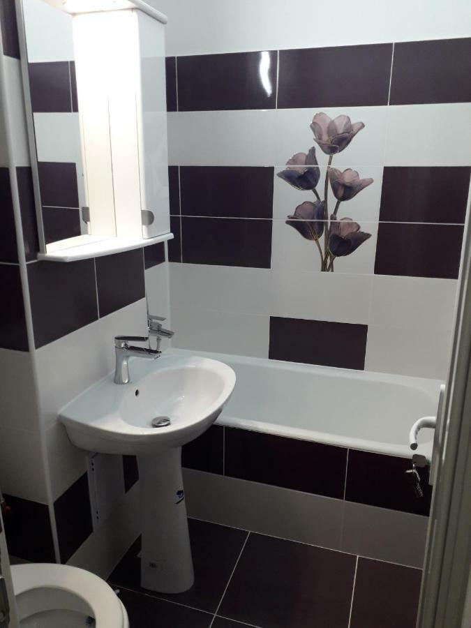 Apartmán Adrya Orşova Exteriér fotografie
